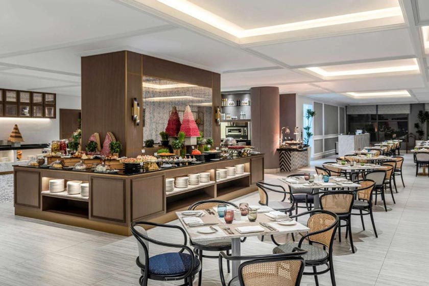 Sofitel Dubai Jumeirah Beach - Restaurant