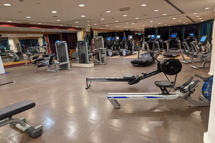 Hilton Dubai Jumeirah - Fitness Center