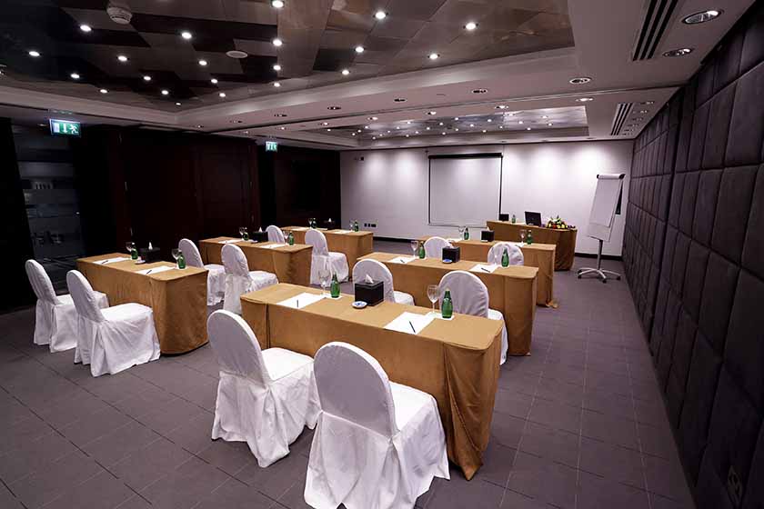 Ramada Plaza by Wyndham Deira Hotel Dubai - Meeting Facility