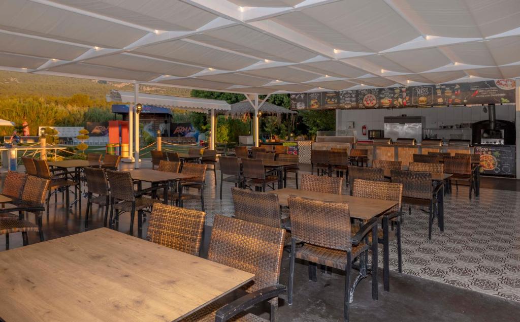 Armas Gul Beach - Restaurant
