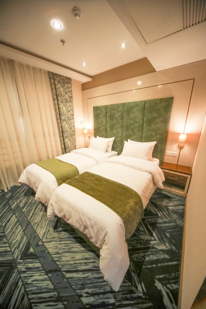 هتل تبرک مشهد - اتاق دو تخته تویین