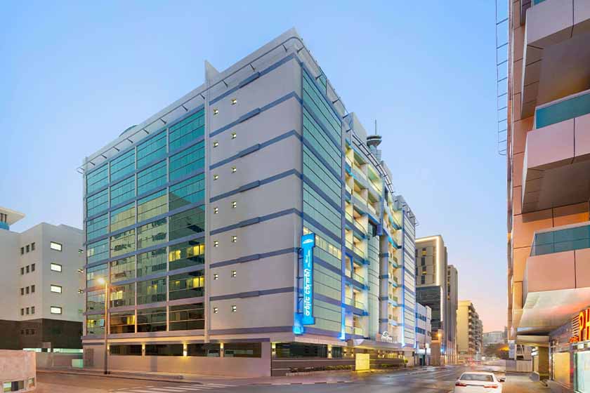 Howard Johnson Plaza by Wyndham Deira Dubai - Facade