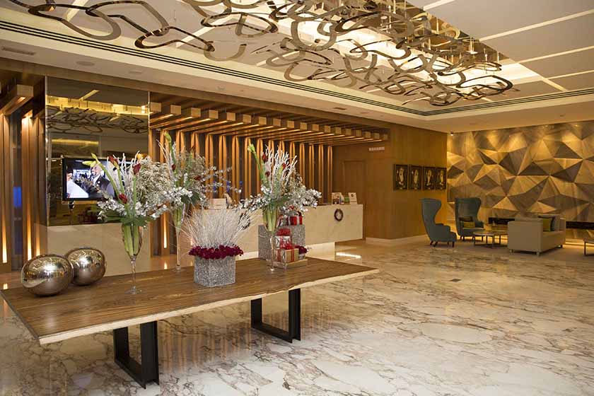 DoubleTree by Hilton Dubai Jumeirah Beach Hotel - Lobby