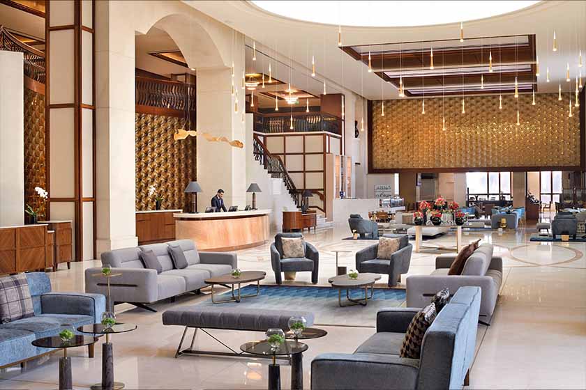 Crowne Plaza Jumeirah Hotel Dubai - Lobby