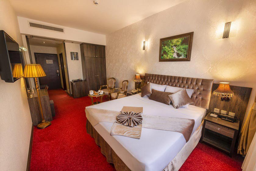  هتل کیانا مشهد - اتاق دو تخته دبل