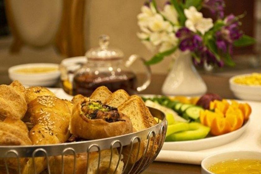  هتل تارا مشهد - غذا و نوشیدنی