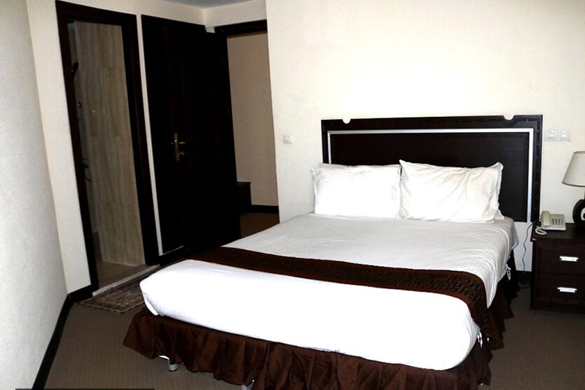 هتل گامبرون کیش - اتاق دو تخته