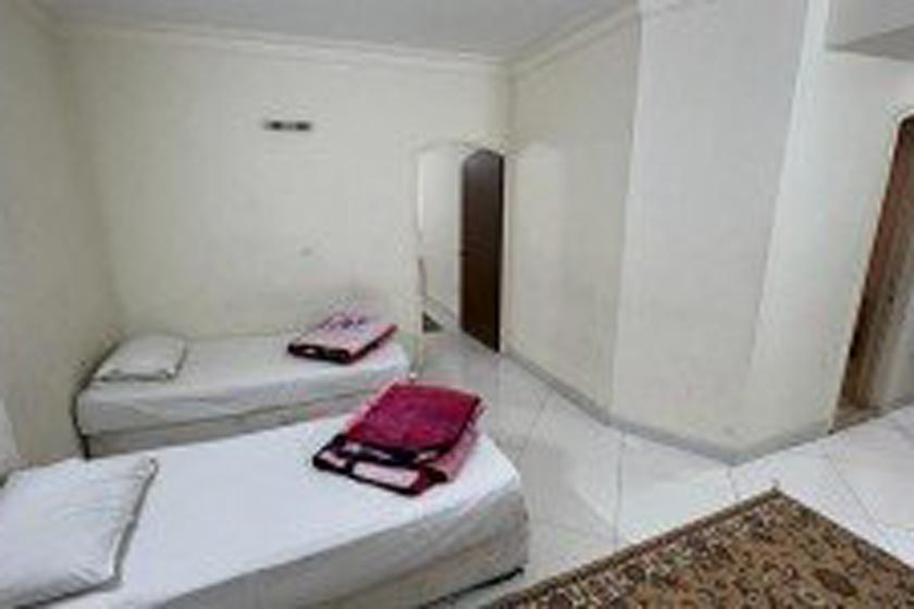 هتل آپارتمان سبحان مشهد - اتاق یک خواب پنج تخت