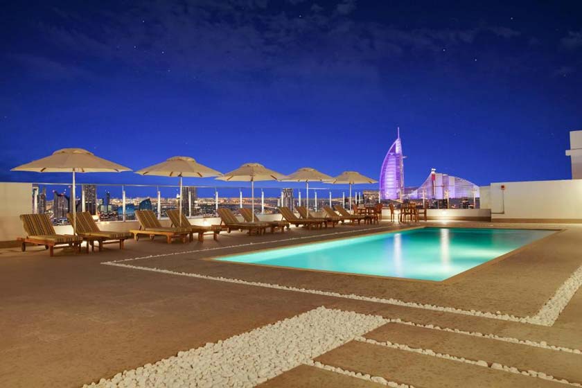 Lemon Tree Hotel Jumeirah Dubai - pool