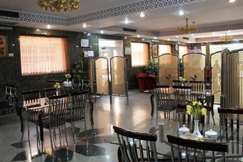 هتل ملل اصفهان  - کافه