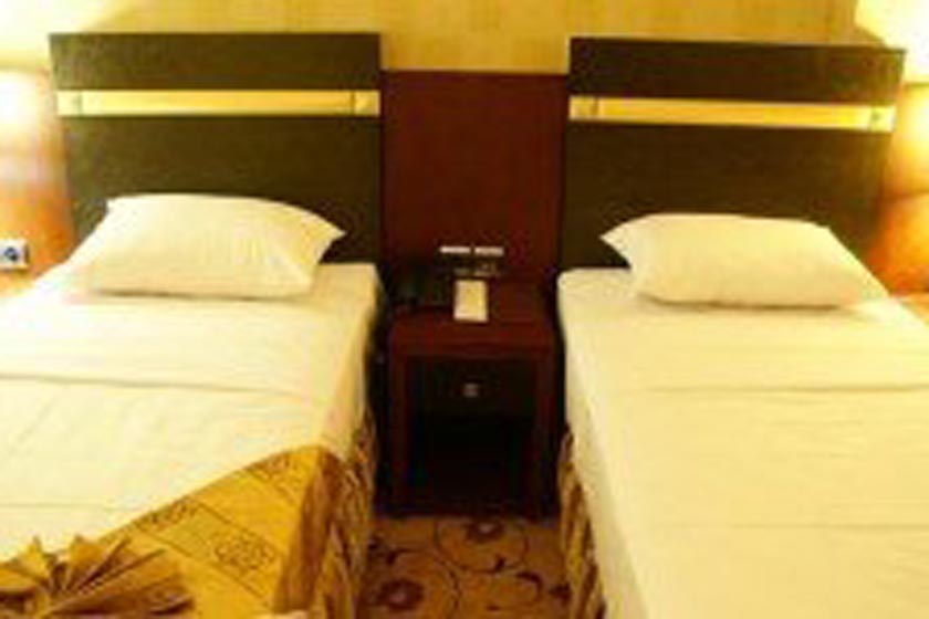 هتل عماد مشهد  - اتاق دو تخته تویین