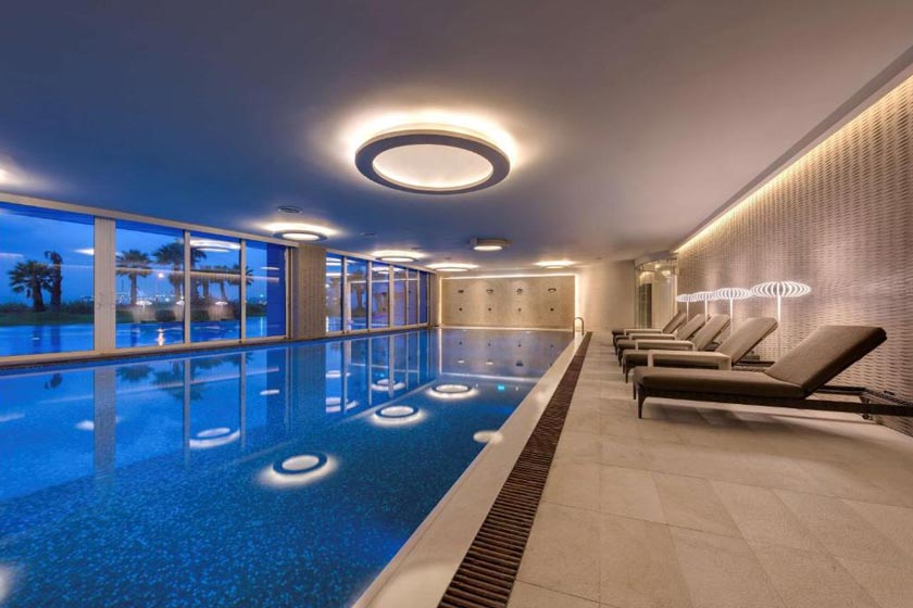 Radisson Blu Hotel Istanbul Ottomare - Pool