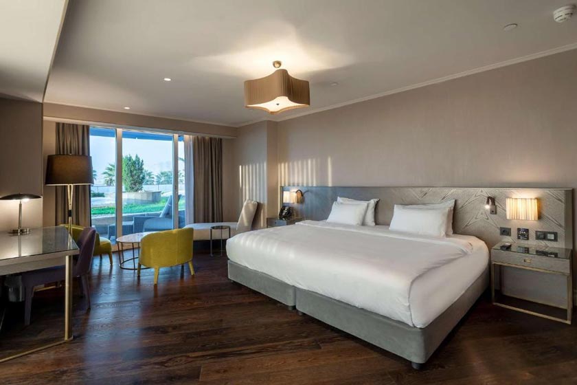  Radisson Blu Hotel Istanbul Ottomare - Junior Suite with Balcony and Garden View