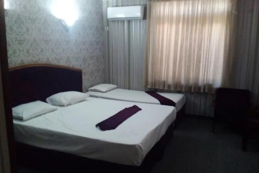 هتل شیراز مشهد - اتاق سه تخته