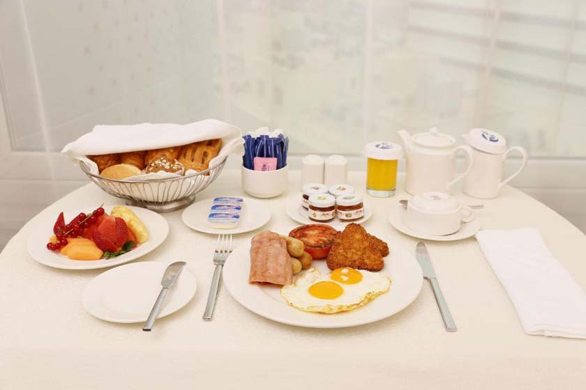 J5 Hotels Port Saeed dubai - breakfast