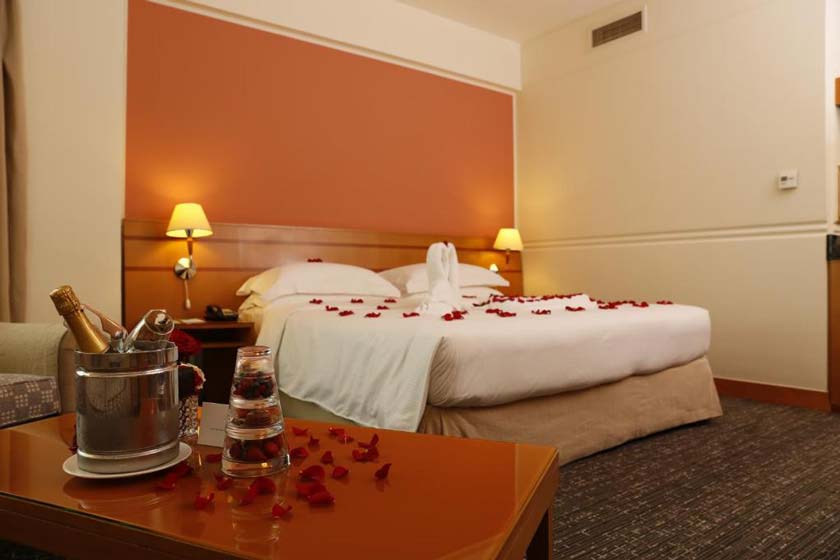 J5 Hotels Port Saeed dubai - Premium King Room