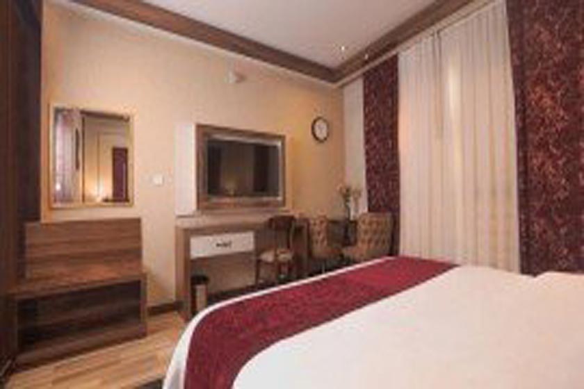 هتل تبرک مشهد - اتاق دو تخته برای یک نفر