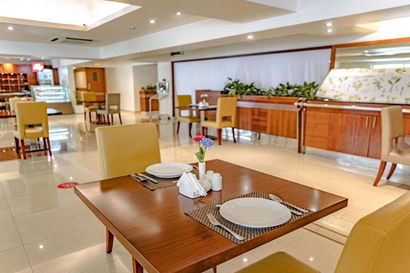 Golden Sands Hotel Apartments dubai - restaurant