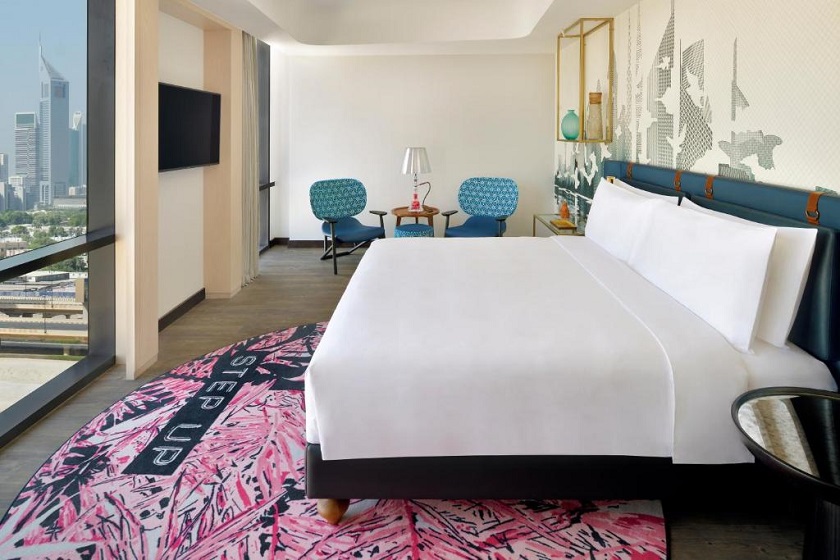  Hotel Indigo Dubai - One King Bedroom Design Suite 