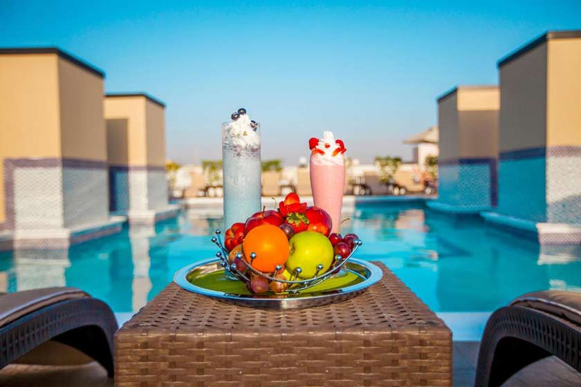 Golden Sands Hotel Apartments dubai - pool