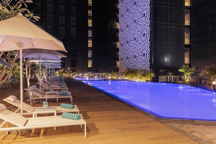 Grand Mercure Hotel and Residences Airport Dubai - Pool