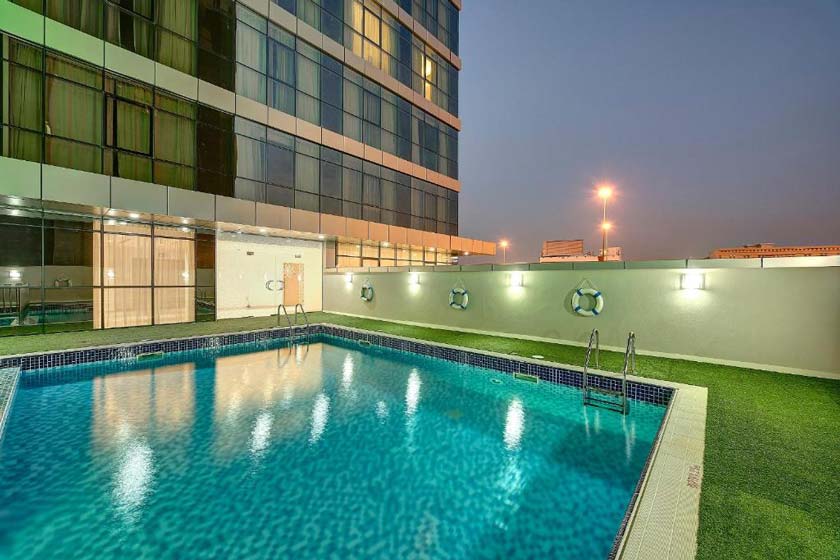  Royal Continental Hotel Dubai - pool