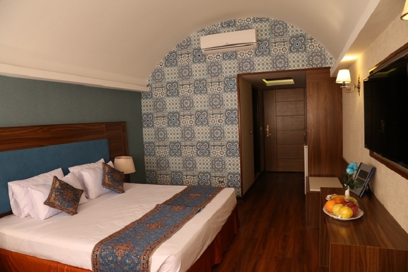 هتل پارسیان یزد - اتاق دو تخته دبل رو به باغ