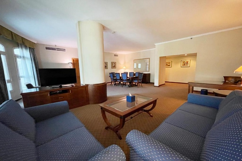 Swissotel Al Murooj Dubai - Three Bedroom Apartment