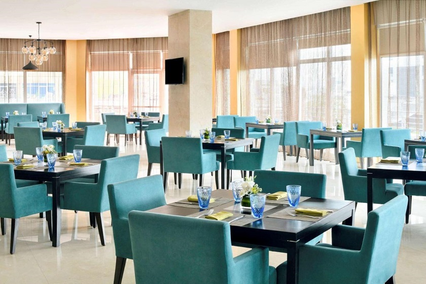 Movenpick Hotel Jumeirah Lakes Towers Dubai - Restaurent