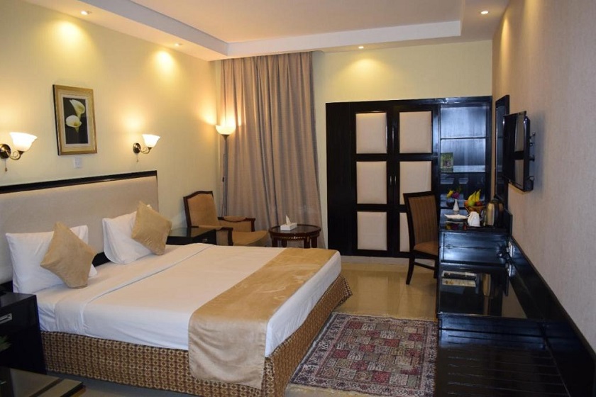 Palm Beach Hotel Dubai - Standard King Room