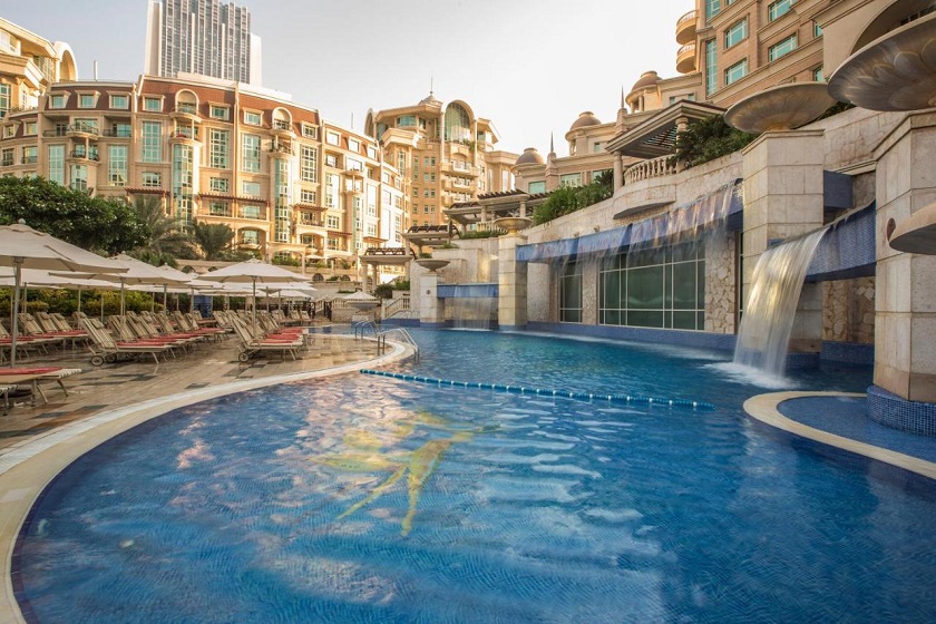 Swissotel Al Murooj Dubai - Pool