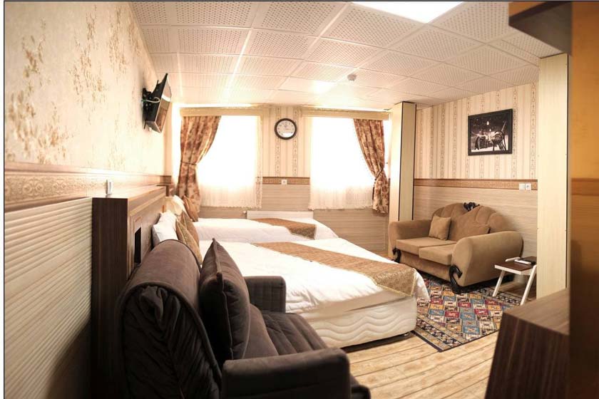 هتل الزهرا یزد - اتاق سه تخته