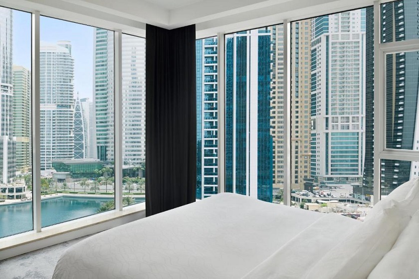 Movenpick Hotel Jumeirah Lakes Towers Dubai - Premium One Bedroom Suite