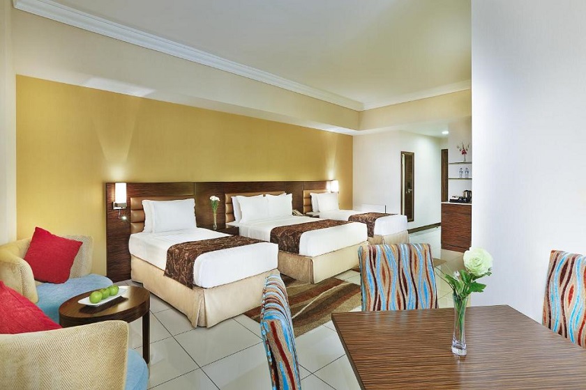 Gateway Hotel Dubai - Deluxe Triple Room