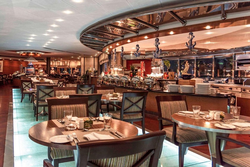 Swissotel Al Murooj Dubai - Restaurent