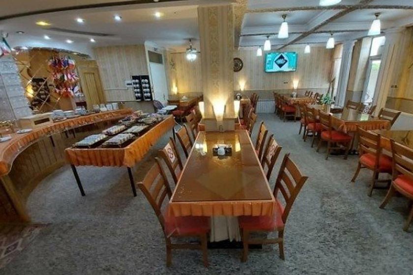 هتل آپارتمان هخامنشیان پارتاک اصفهان - صبحانه
