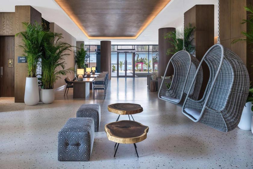 Radisson Beach Resort Palm Jumeirah Dubai - Lobby