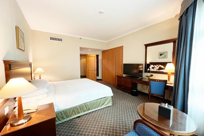 Swissotel Al Murooj Dubai - Three Bedroom Apartment