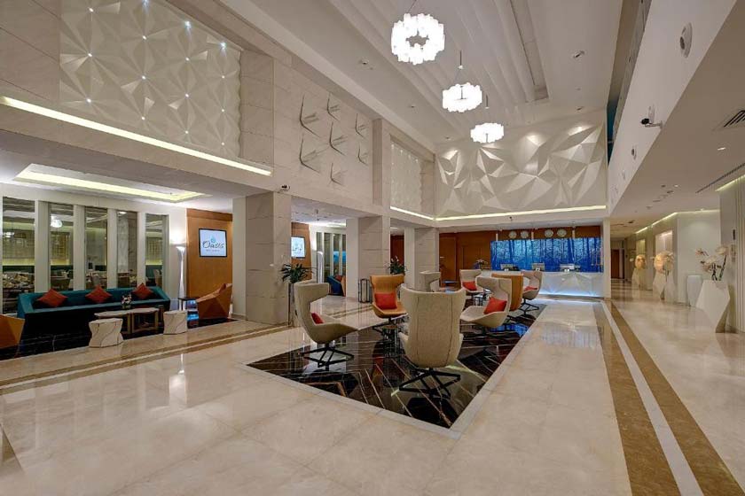  Royal Continental Hotel Dubai - lobby