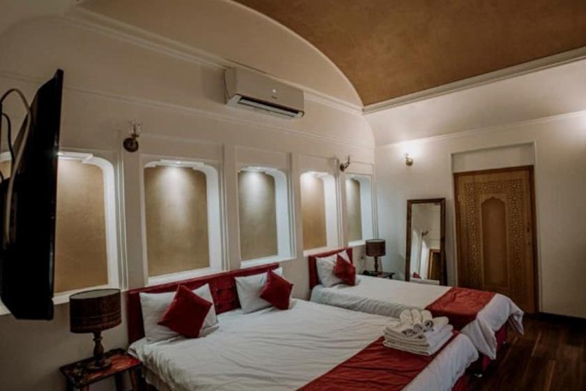 هتل دالان یزد - اتاق سه تخته