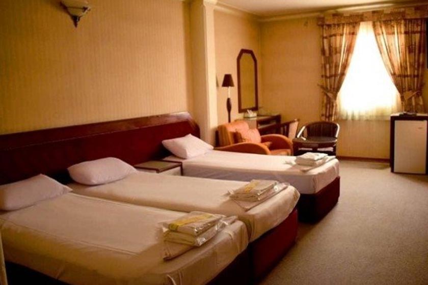 هتل کیان مشهد - اتاق دو خوابه پنج نفره