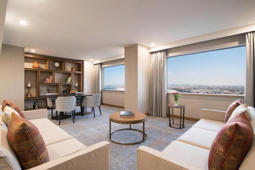 Hyatt Regency Galleria Residence Dubai - Deluxe Four Bedroom Family Apartment with Kitchen