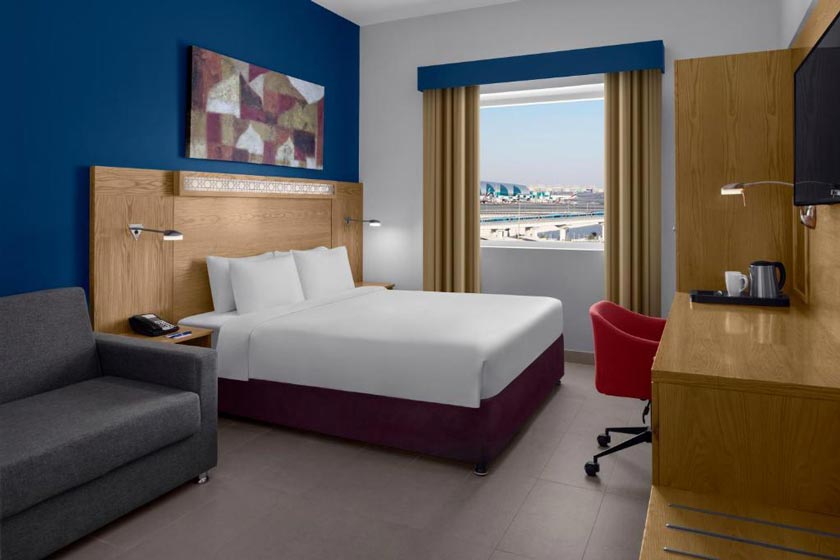 Holiday Inn Express Dubai Airport, an IHG Hotel Dubai - Standard King Room - Accessible