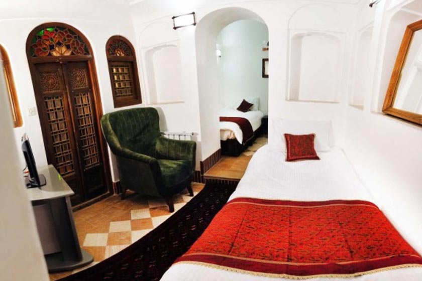 هتل تاریخی لب خندق یزد - اتاق چهار تخته دوبلکس