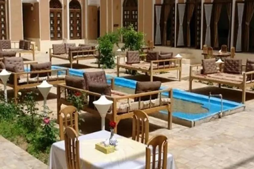 هتل ادیب الممالک یزد - کافه