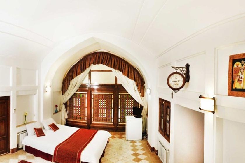 هتل تاریخی لب خندق یزد - اتاق دو تخته VIP