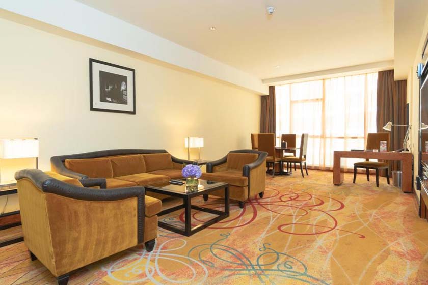 Millennium Airport Hotel Dubai - Executive Deluxe Suite