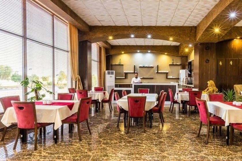 هتل آرتا قشم - رستوران