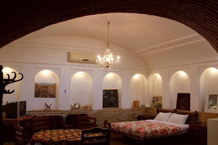 هتل سنتی خانه سه نیک یزد - اتاق پنج تخته (کاوه)