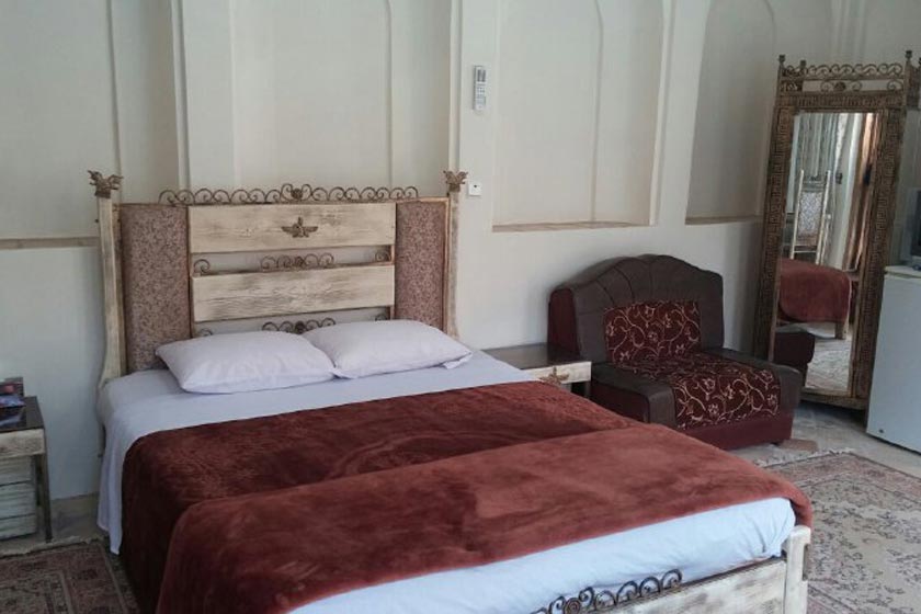 هتل سنتی کهن کاشانه يزد - اتاق دو تخته دبل 